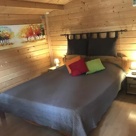 Mas De La Pinede Ex-les Arbousiers Bed & Breakfast *