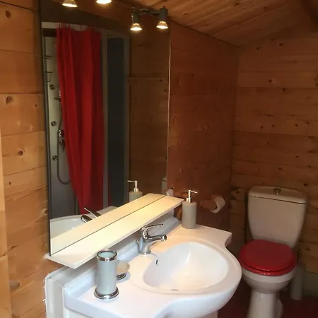 Mas De La Pinede Ex-les Arbousiers Bed & Breakfast